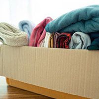Kleiderbox fur den Spendencontainer