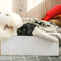 Spielzeug und Kleidung zu spenden